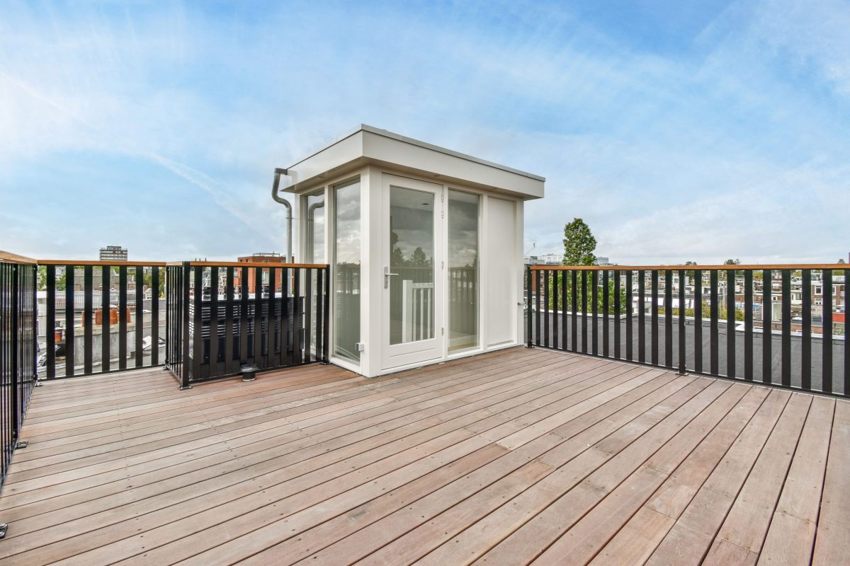 rooftop-terrace-with-great-view-surrounding-area-min